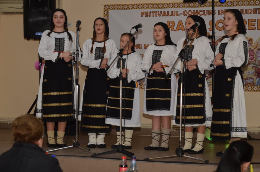 Festivalul Concurs Interjudeţean De Colinde Raza Soarelui